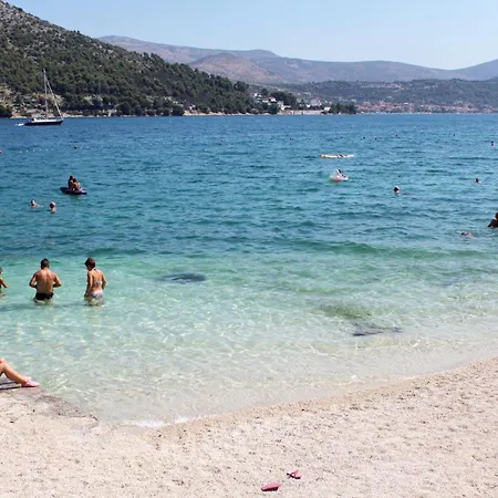With Wifi Marina, Trogir - 22691 아파트 *