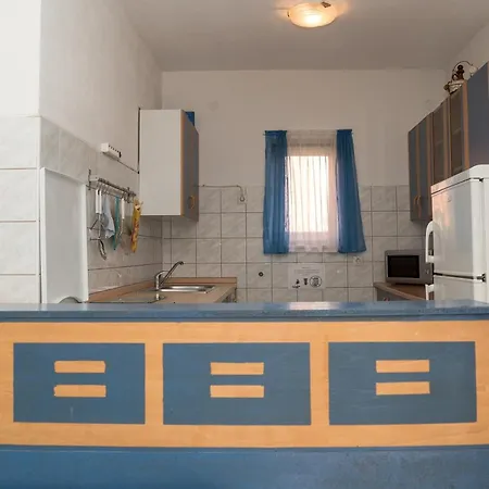 Апартаменты With Wifi Marina, Trogir - 22691 Марина