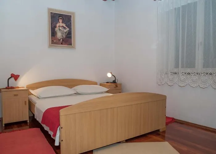 아파트 With Wifi Marina, Trogir - 22691 산책길